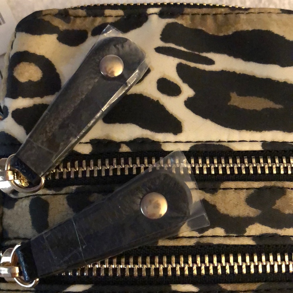 Crossbody - Picture 6 of 6